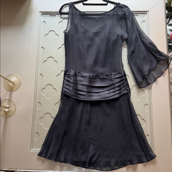 LAUNDRY By Shelli Segal Elegant Black Silk Dress Size 6 Women’s - Picture 11 of 16